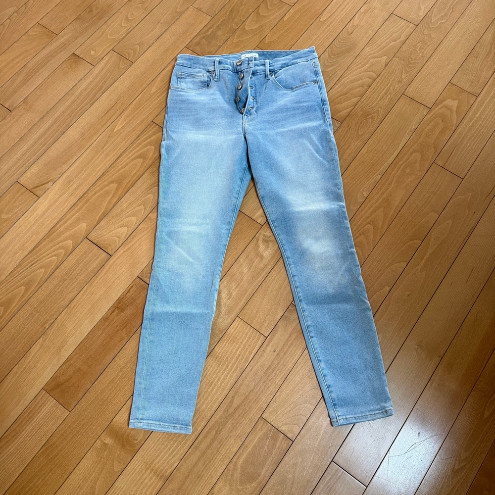 Good American Light Blue Women's Jeans.